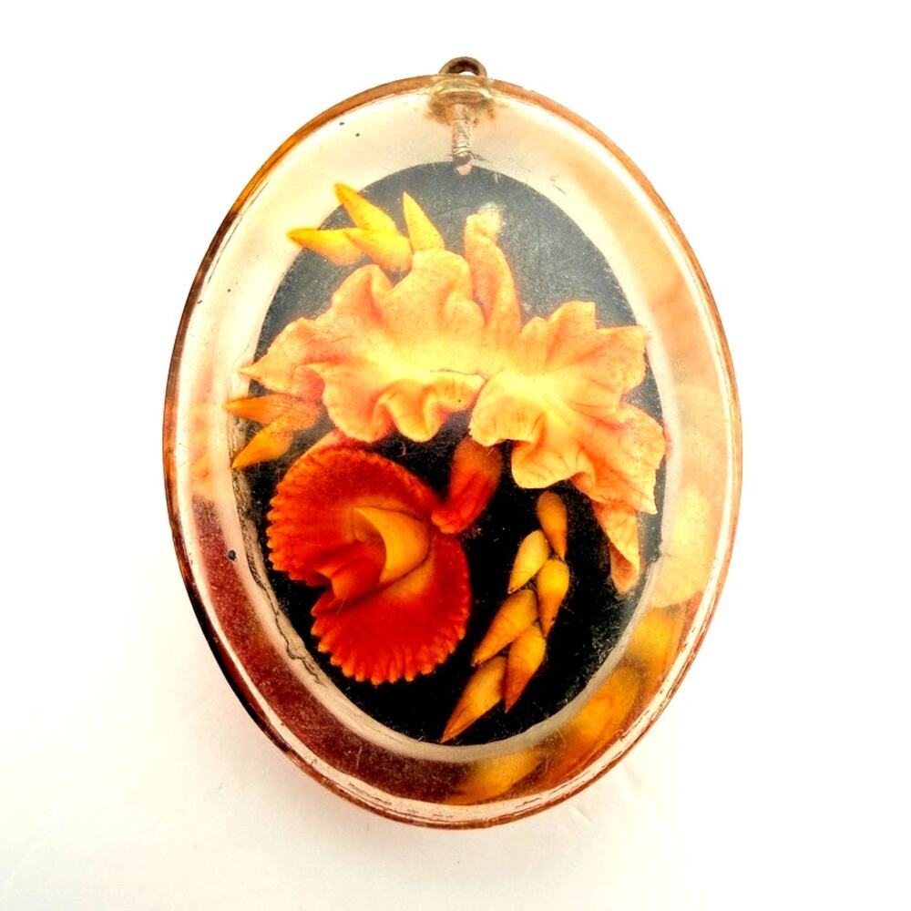 Vtg Lucite Floating Embedded Flower Mother of Pearl Carved Oval Pendant MCM